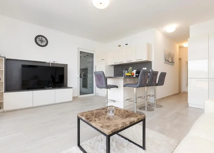 Apartments Tony
